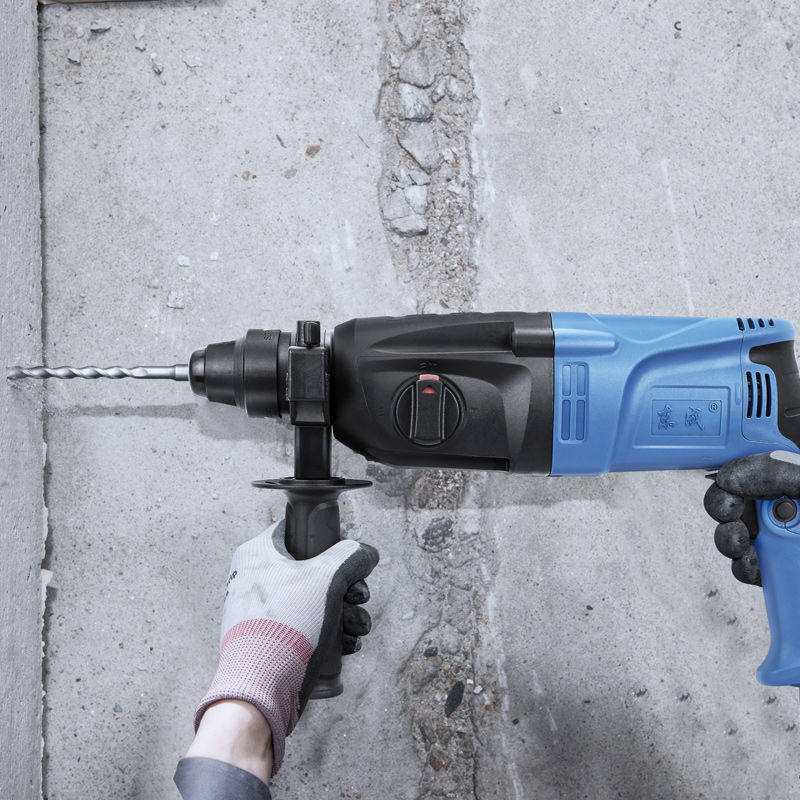 电锤东成轻型槽王冲击打孔电搞大功率家用电动工具电锤
