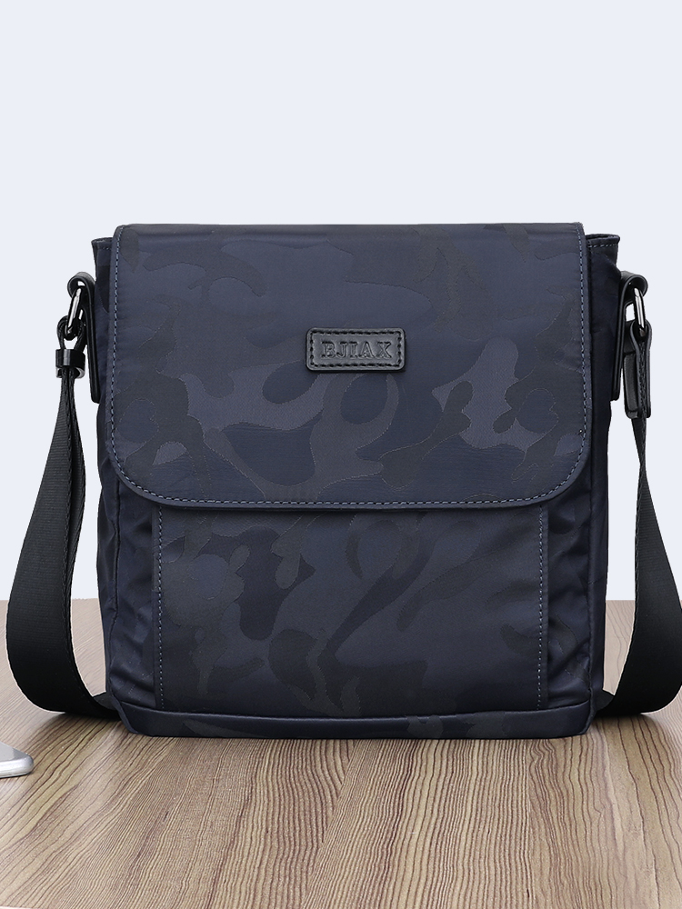 正品2022新款单肩包男士包包牛津布运动胸包休闲帆布包包斜挎包男