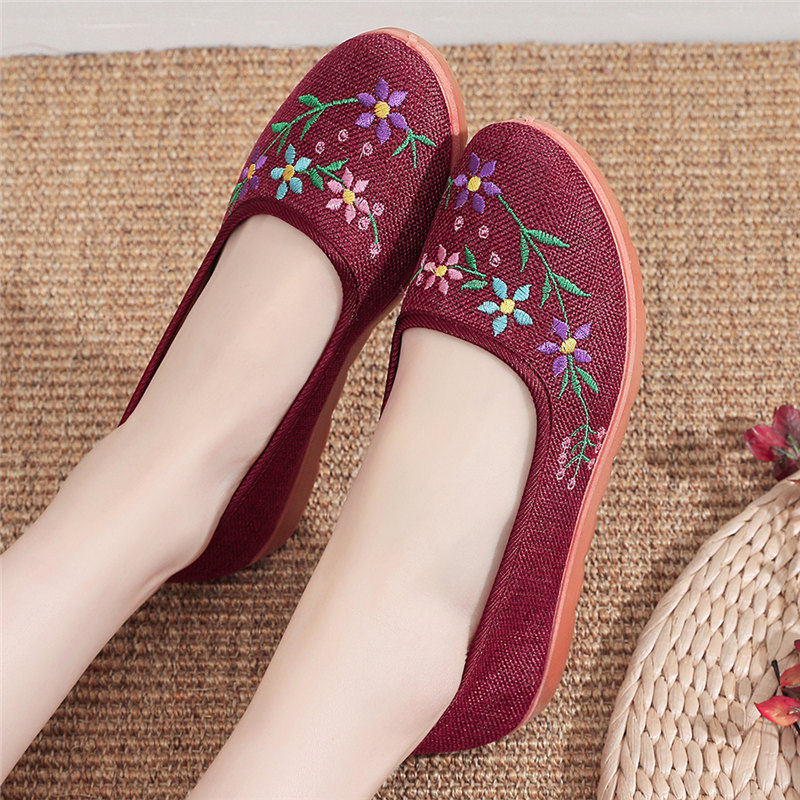 舒适平底妈妈春夏新款牛筋软底中老年人绣花鞋老北京布鞋单鞋