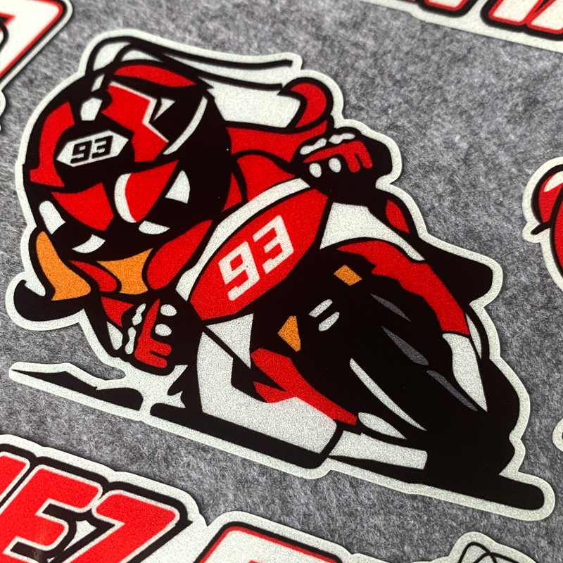 贴纸摩托车反光防水防晒93号红蚂蚁头盔踏板车电动车贴纸