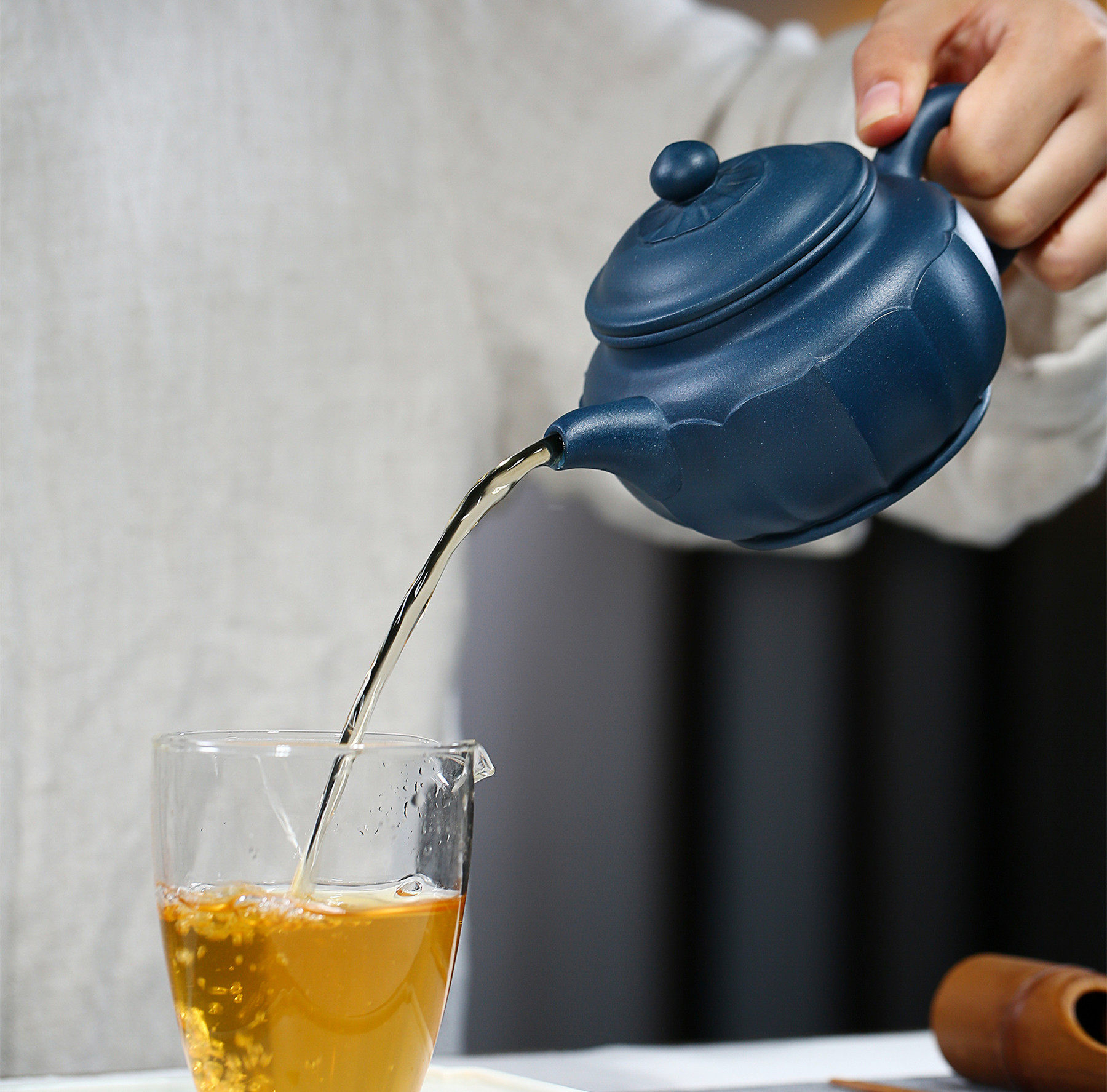 产地紫砂壶泡茶茶壶珍藏原矿天青泥莲瓣仿古开水器