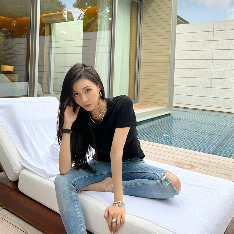 袁伶嫣上衣经典遮肉显瘦柔软2021打底圆领bait恤