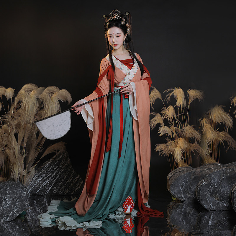 风牵一袖楚青南北朝汉服女大袖襦春秋季仙气破裙汉服