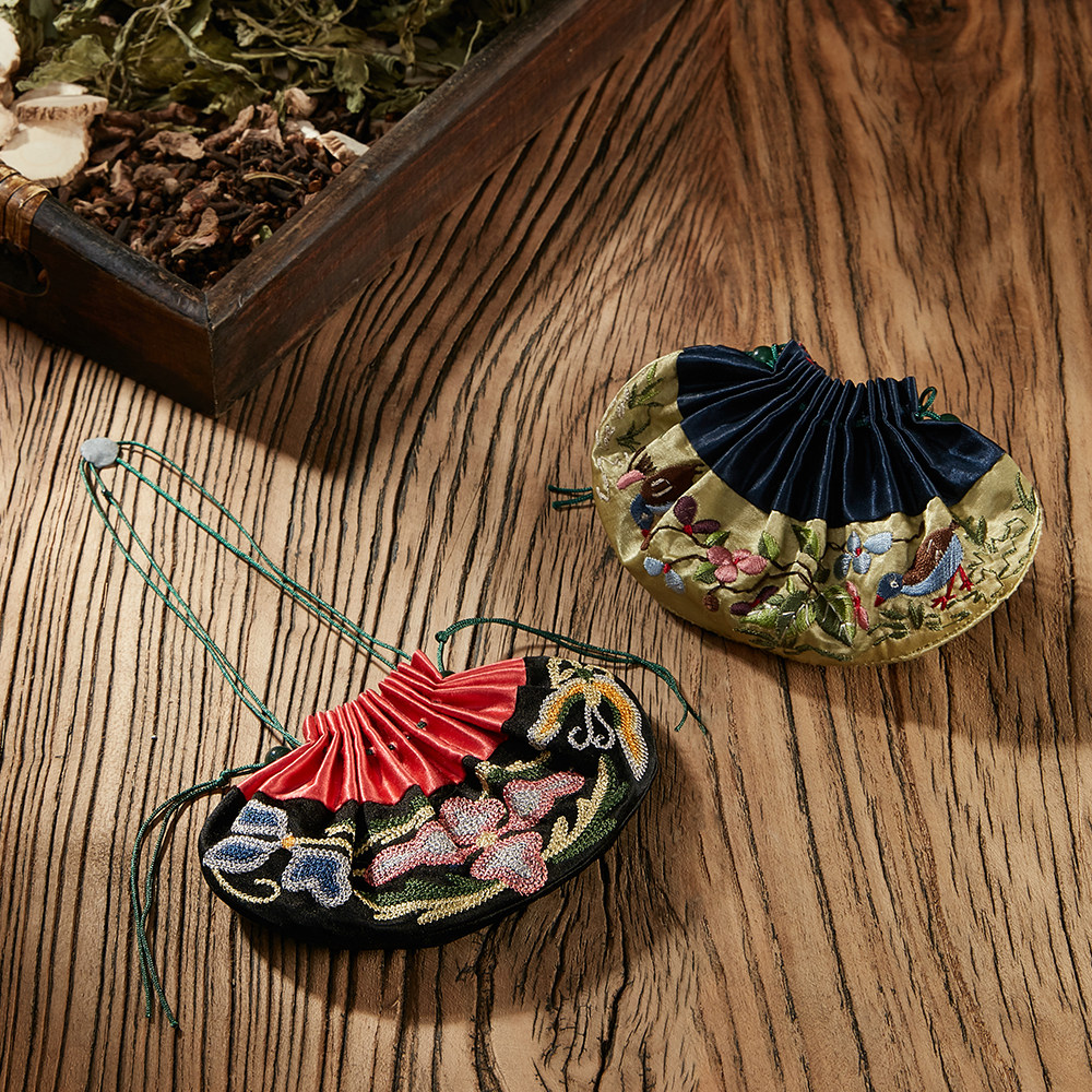东方丝国彩色古风刺绣鸢尾花香包空袋香囊汉服腰佩香包