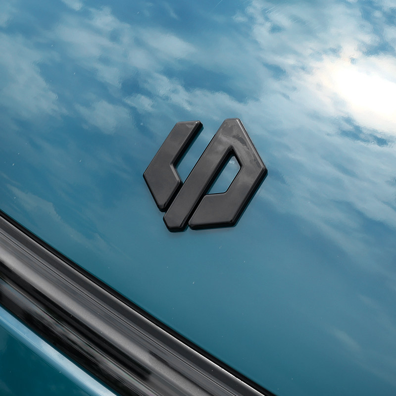 专用零跑c11汽车用品车标字母前后车身个性免拆汽车装饰贴