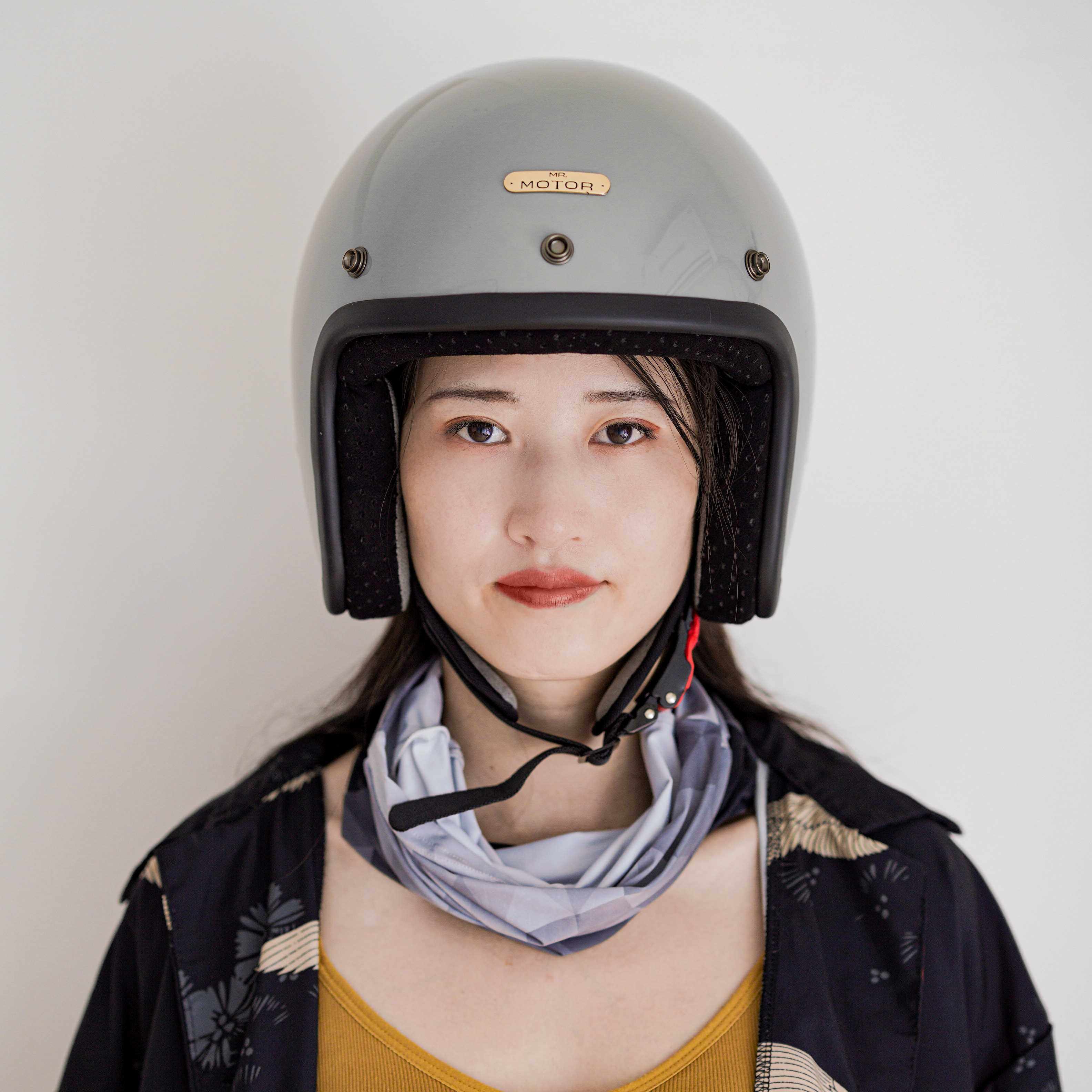 高档摩托mrmini坚果头盔机车复古哈雷凯旋电动车头盔