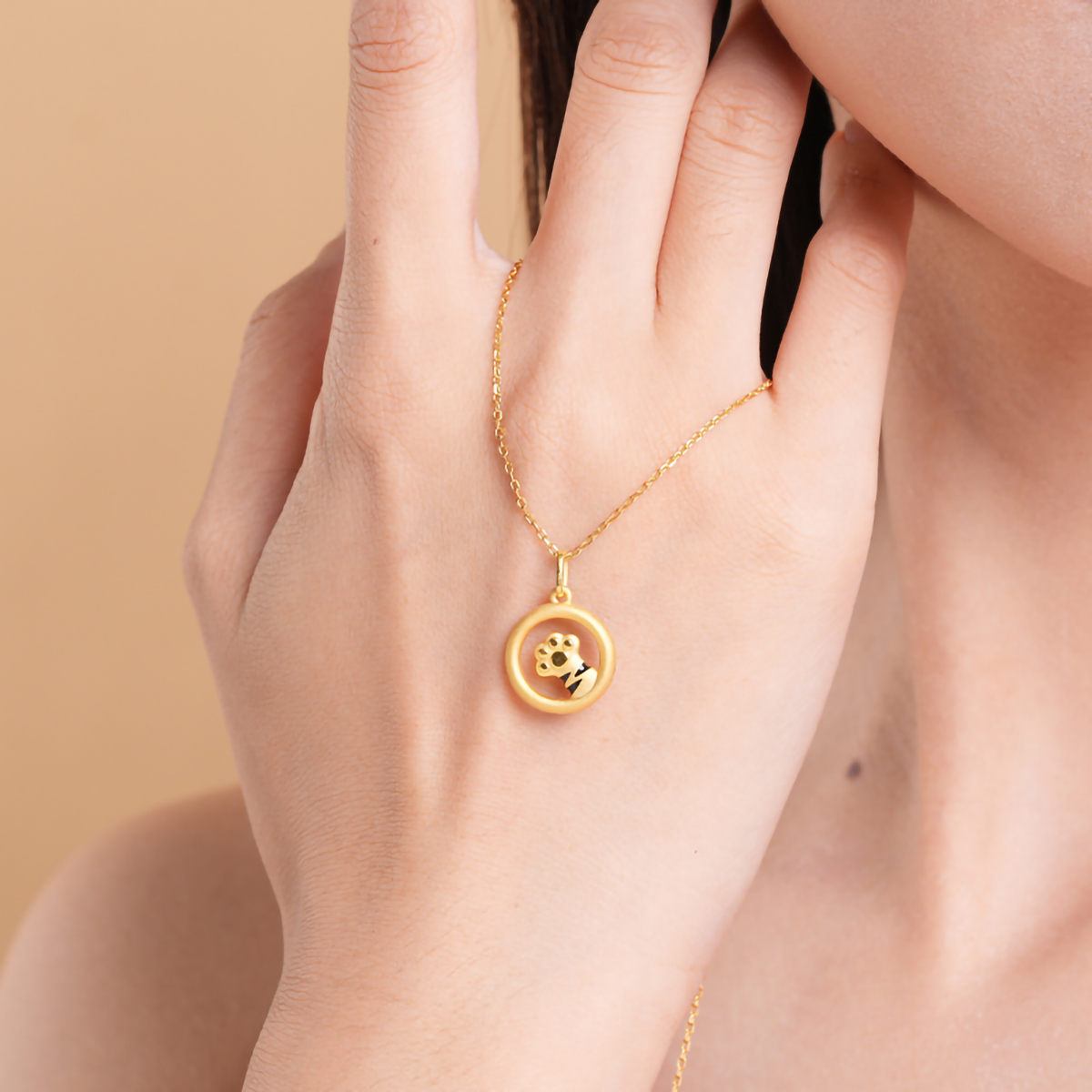 老庙黄金吊坠足金金虎珐琅挂坠送礼颈饰3d硬金颈饰