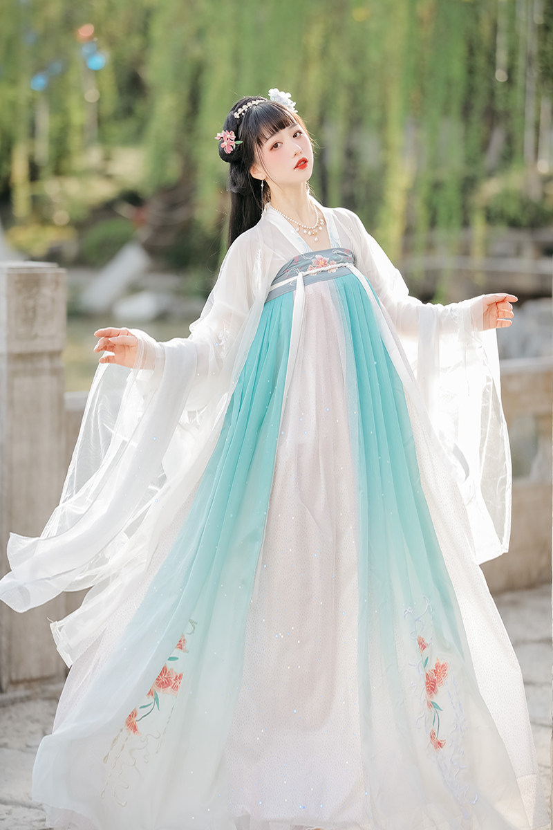 汉服女正品原创中国国风飘逸超仙对襟齐腰襦裙汉服
