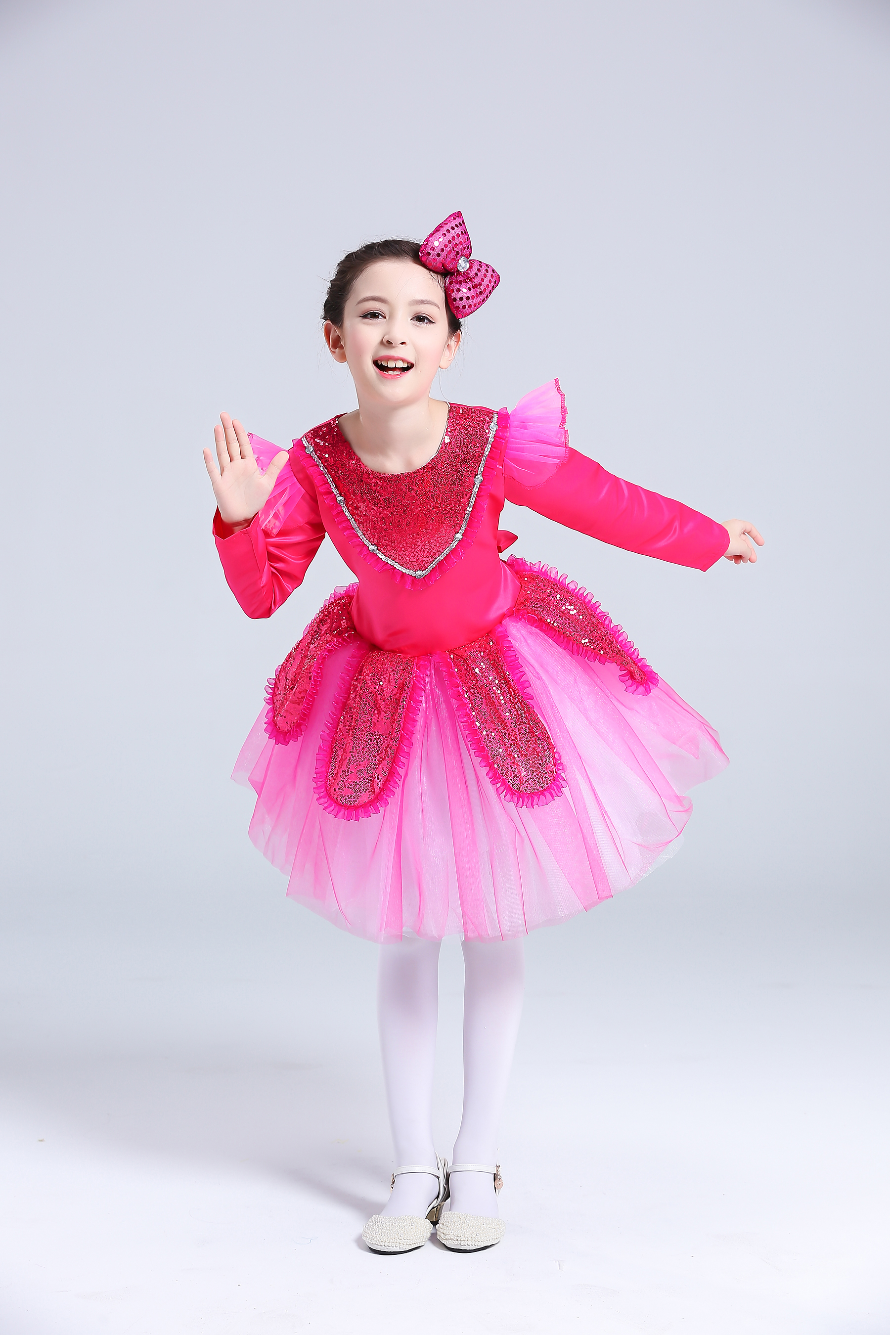 你笑起来真好好看舞蹈演出服儿童幼儿园宝宝欢快的儿童演出服