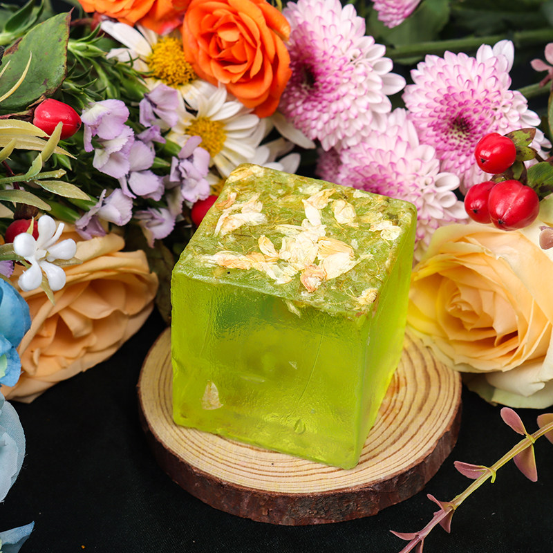 茉莉精油洁面男女螨控植物沐浴香皂云南鲜花香皂