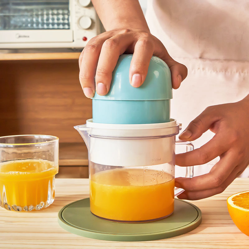 手动榨汁机家用水果压汁挤压果汁压榨器西瓜橙子手动榨汁器