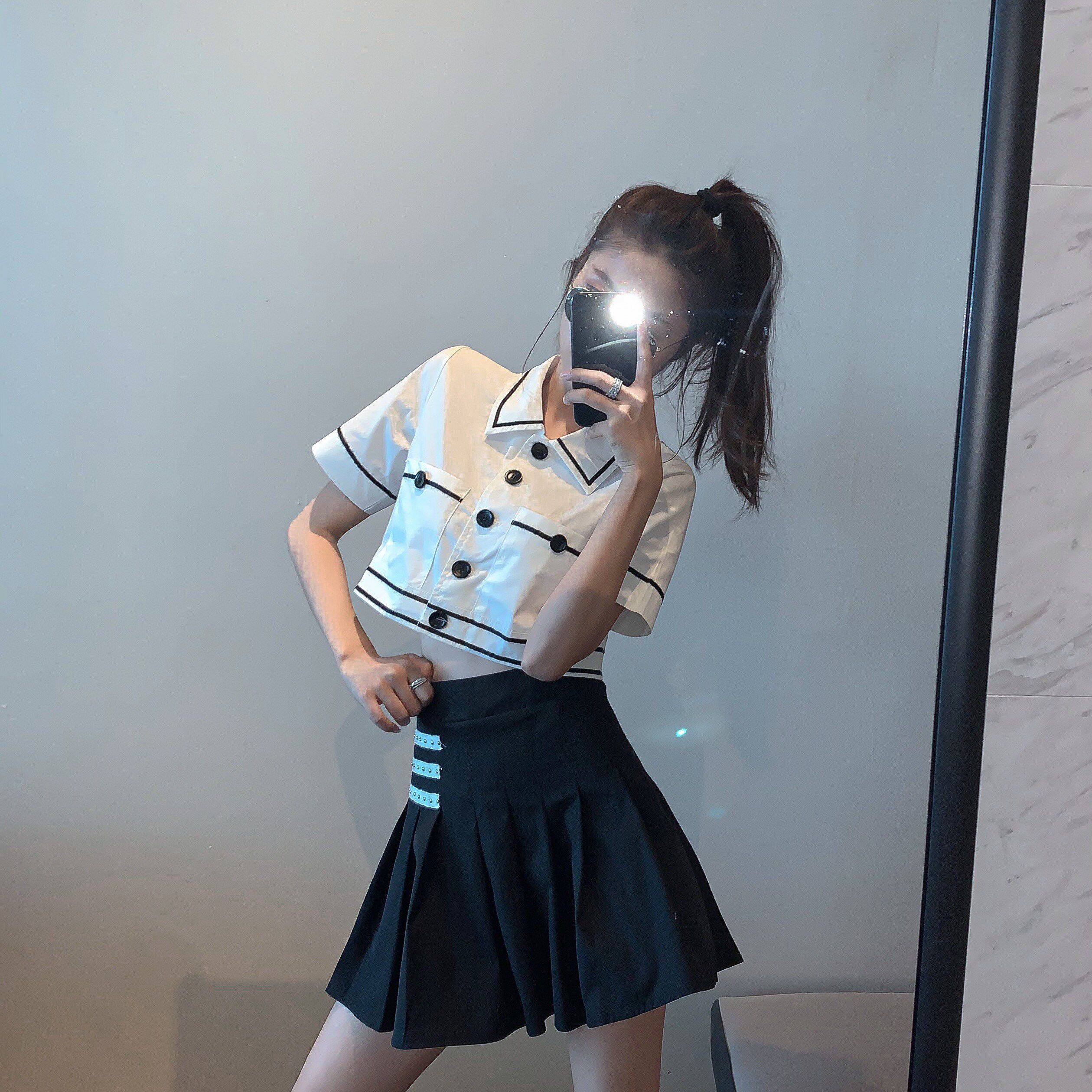 盐系女肚脐学院风尖jk套装装有短款上衣百褶裙学生校服