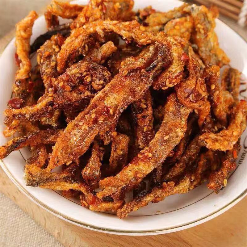 网红新品即食麻辣鱼皮小零食鱼皮香辣鳕鱼皮非麻辣小海鲜鱼罐头