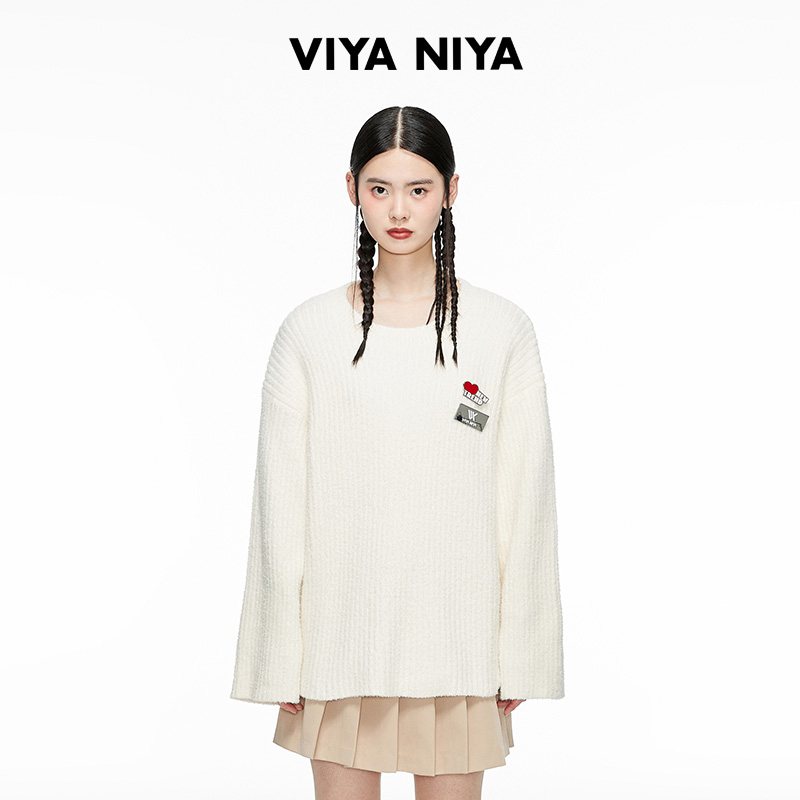 VIYANIYA 可拆卸胸针圆领毛衣女冬季现款宽松慵懒风保暖纯色上衣