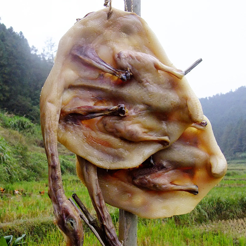 风干腊板鸭咸香腊鸭子江西土特产遂川日晒风干赣南麻鸭鸭腿腊味