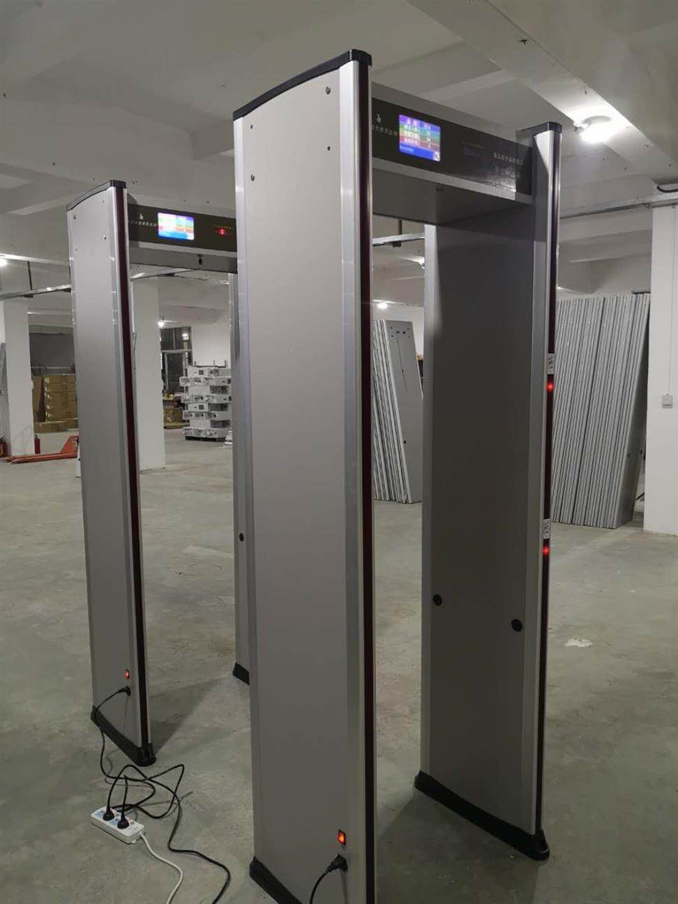 安检门测温20216区金属探测门酒ktv车站学校红外金属探测器