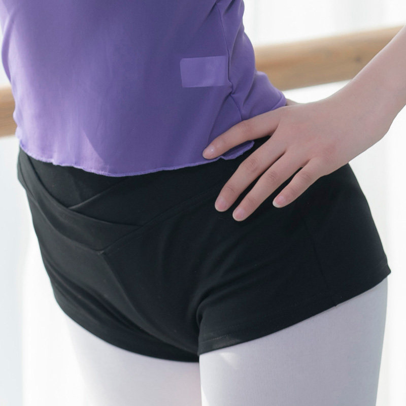 舞蹈短裤一分裤女紧身裤子练功平角三分黑色健美操下装