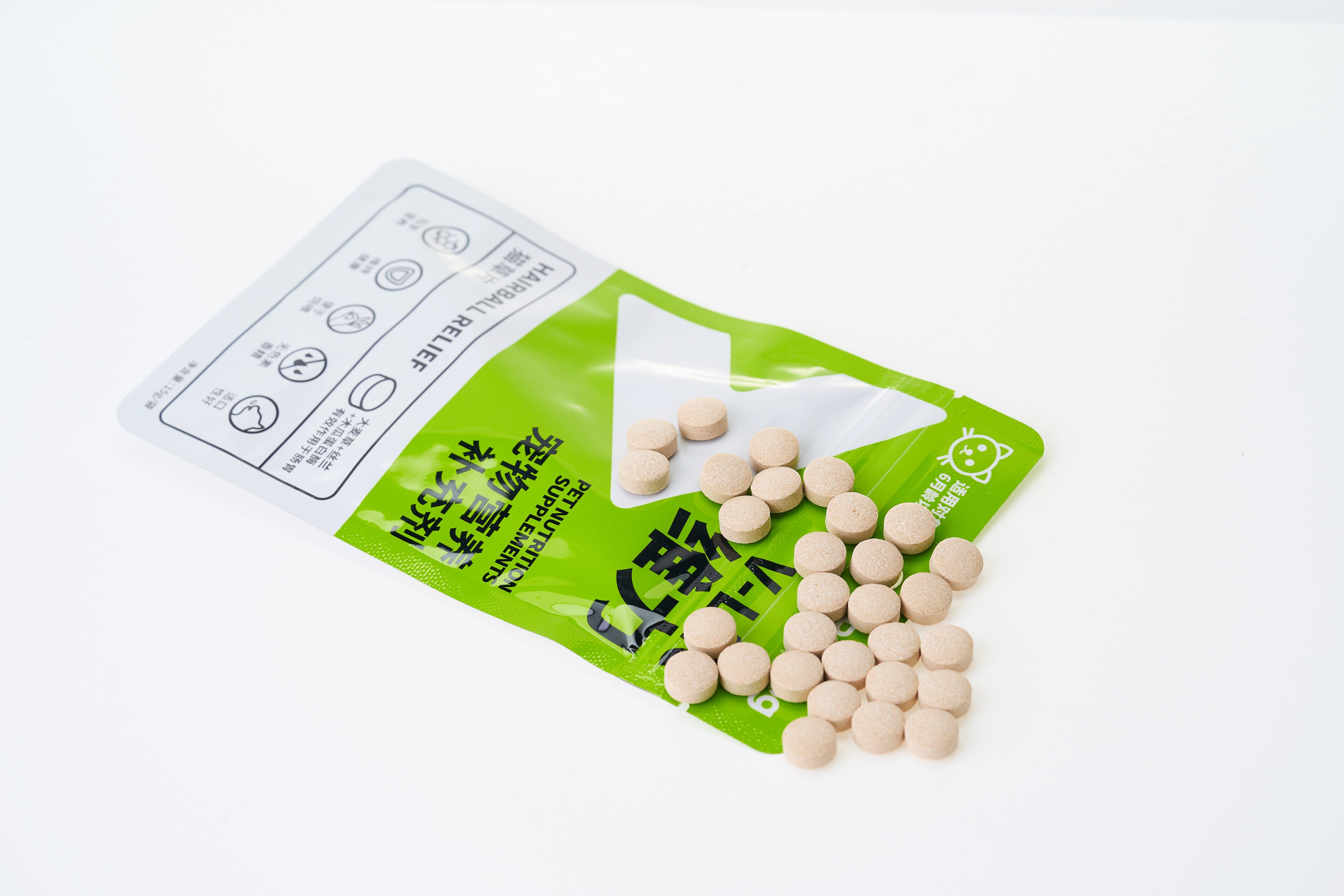 红狗维力猫草片毛片猫咪专用吐毛调理肠胃幼猫排猫咪特色零食