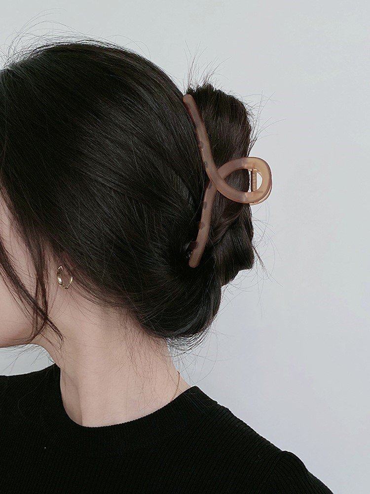 首页 下载app                          网红大抓夹雾面磨砂质感鲨鱼