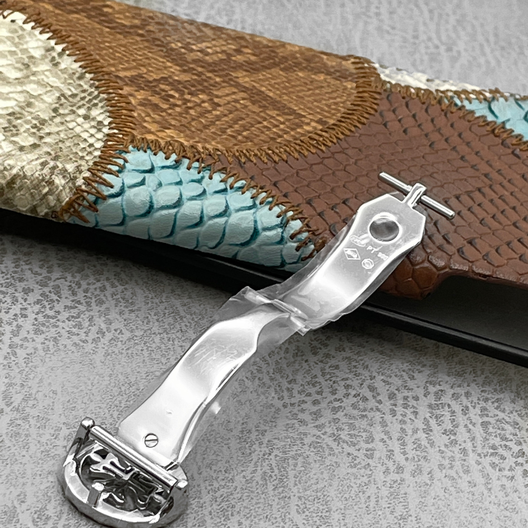 蝴蝶扣 灯笼扣 pp百达翡丽表扣 梦诗纯表行 16mm 适配原装 折叠扣