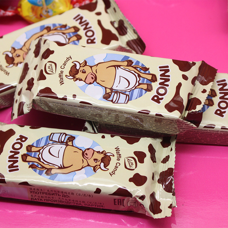 俄罗斯原装进口奶牛威化饼干巧克力夹心康吉休闲网红威化饼干