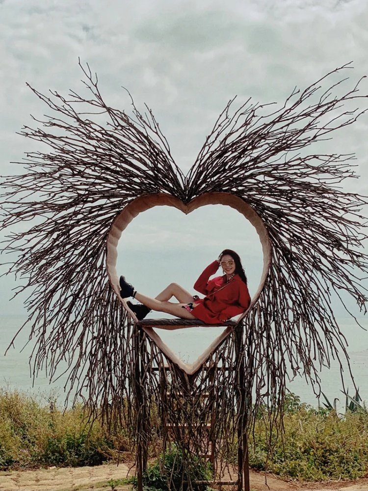 巴厘户外鸟巢景区网红打卡秋千婚纱拍摄道具户外秋千