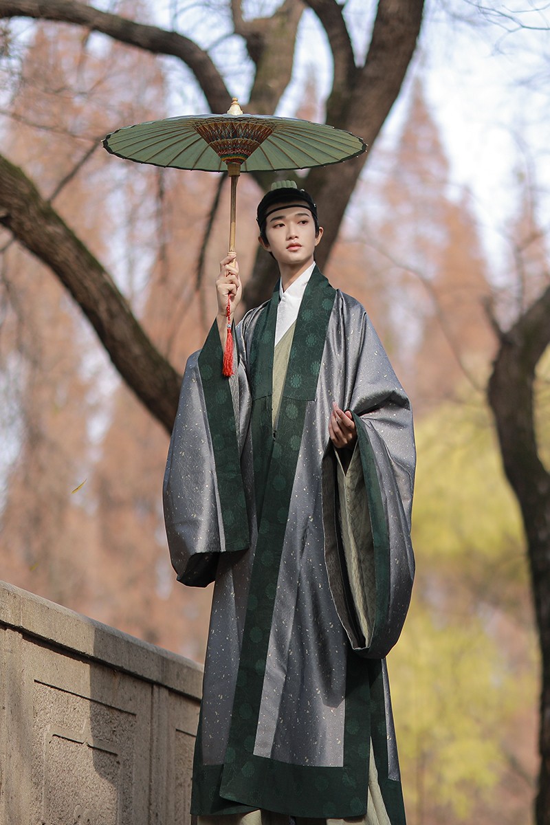 挽纱坊汉服明制鹤大氅尖摆直身现货男女女款汉服