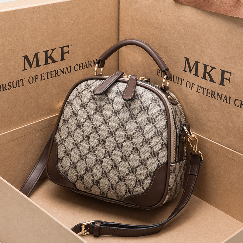 名牌真皮女包2022新款时尚高级感单肩斜挎包百搭轻奢手提小圆包女