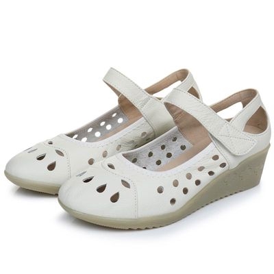 高档春夏季护士凉鞋女软底镂空单鞋真皮包头洞洞鞋坡跟护士鞋中跟