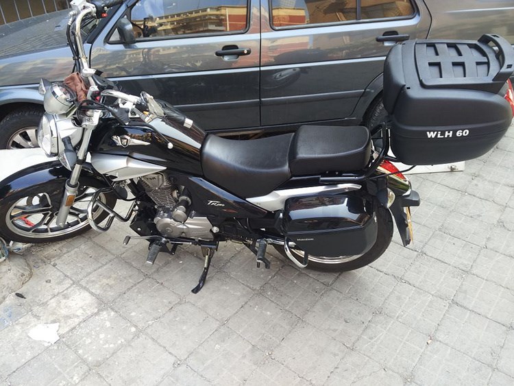 tr150hj15016摩托车尾翼尾架货架尾箱架后背支架摩托车尾翼