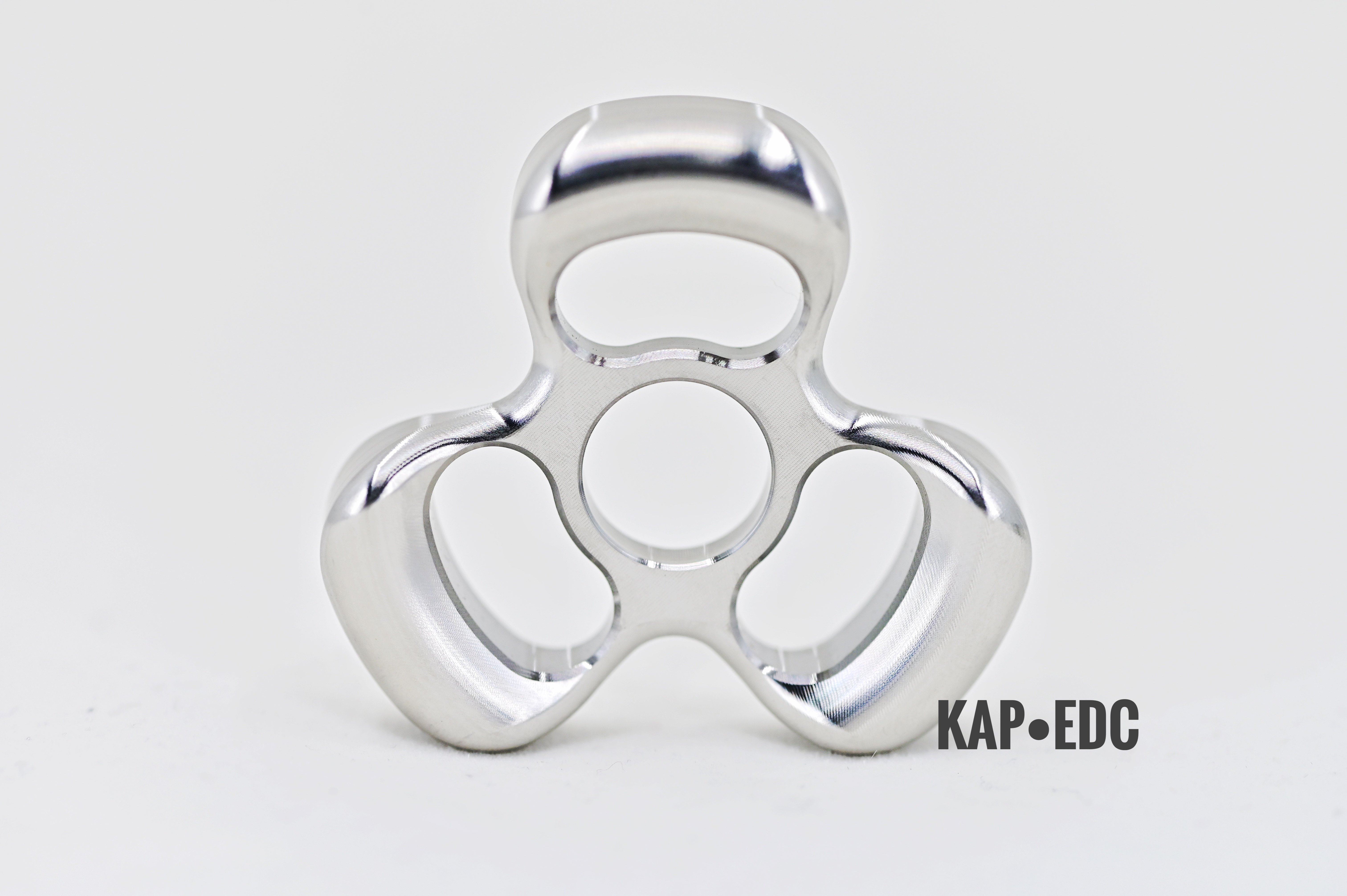 20222022不锈钢亚太玩具解压陀螺指尖钛合金红铜平线陀螺