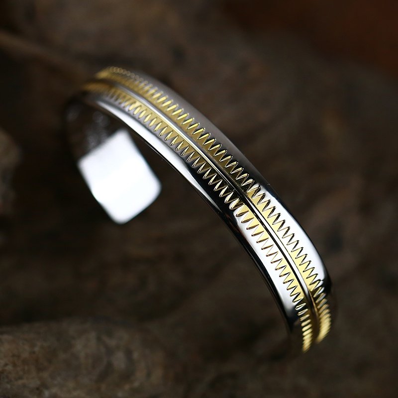 现货牛钝精工undercover高桥锯齿手镯男女纯银diz镀金手镯