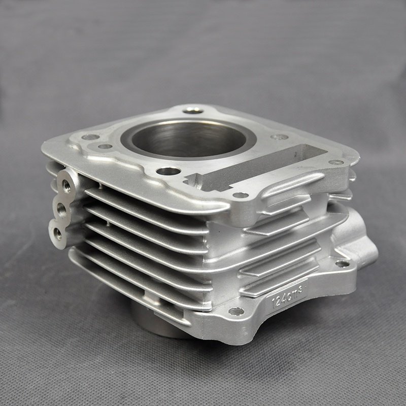 摩托车摩托车套铃木专用骑车气缸通用中缸活塞环气缸体