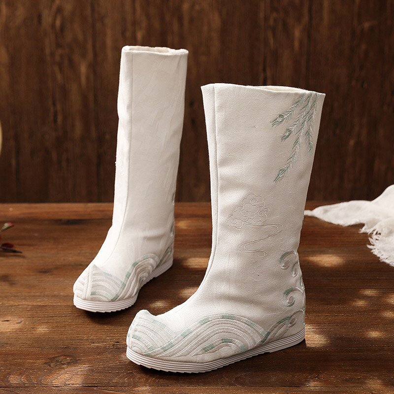 秋冬新款汉服靴子子女古风侠客古装翘头长靴时装靴