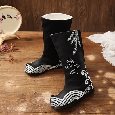 秋冬新款汉服靴子子女古风侠客古装翘头长靴时装靴