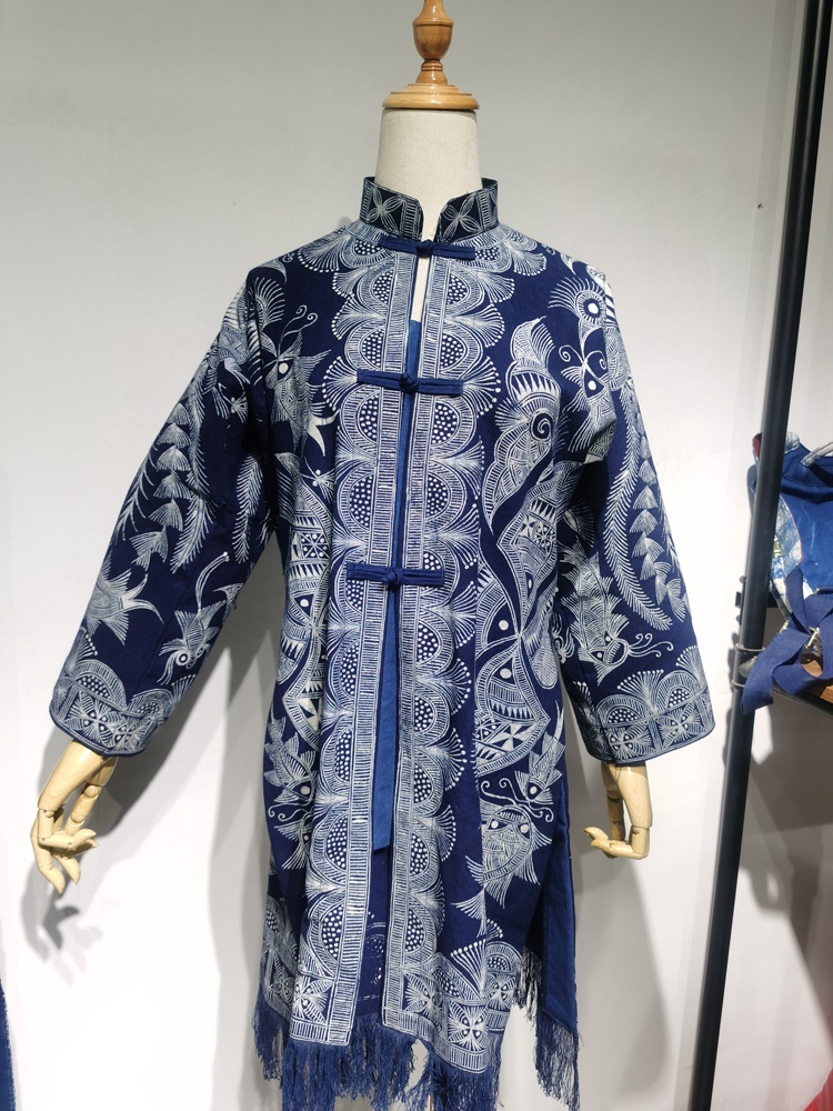 新品芦笙女同男女风衣服装结婚活动蜡染民族苗族蜡染