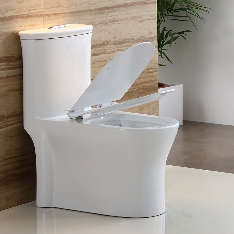 家用新款马桶卫浴 家用大口径4孔超炫式连体坐便器防臭防溅座便器