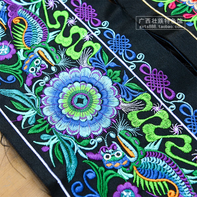 刺绣广西少数民族特色花边织带壮苗苗族提花铺料壮锦