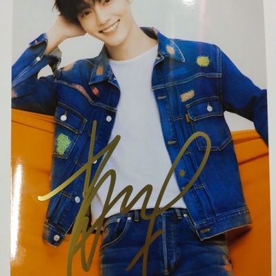 肖战签名亲笔合照夜同演唱会宣传照多款热门保真文化创意明信片