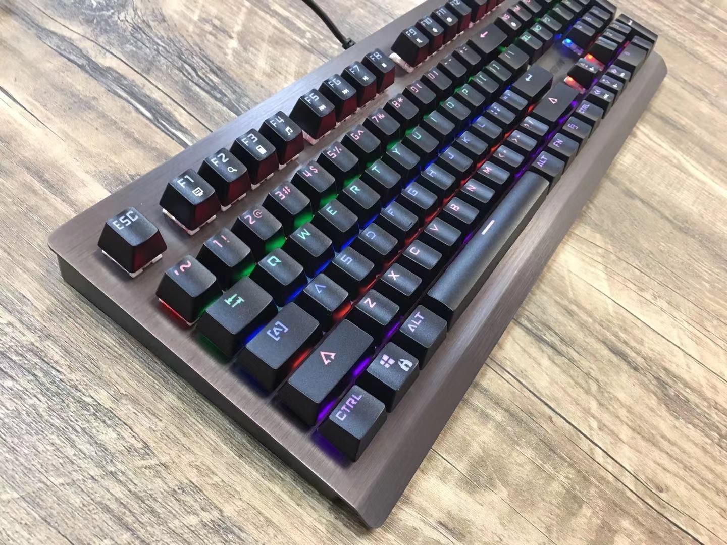 k727插拔机械键盘键混rgb轴青轴茶轴红吃鸡键盘