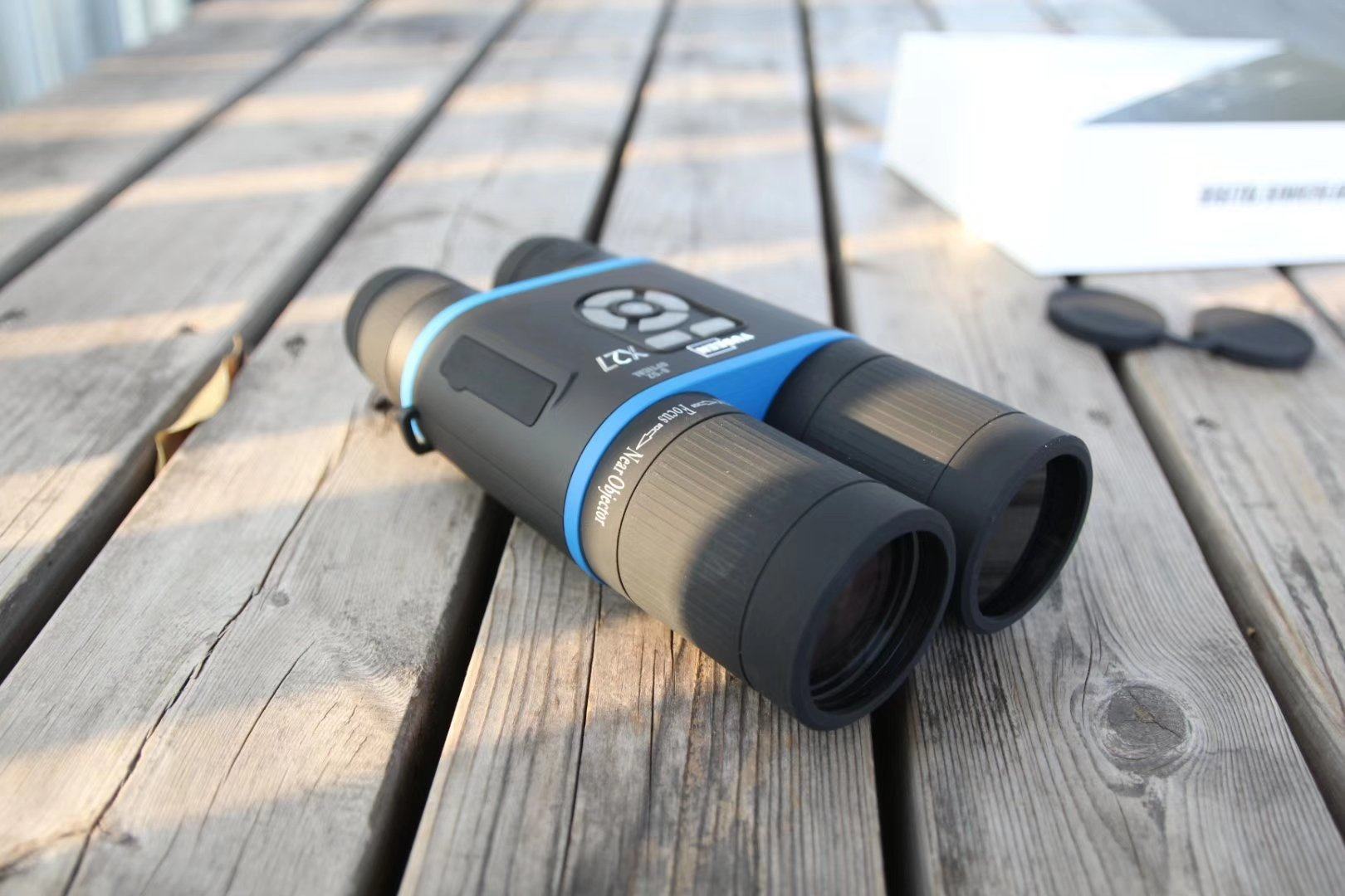 驭兵spix27微光红外全彩夜视仪双目手持望远镜户外红外夜视仪