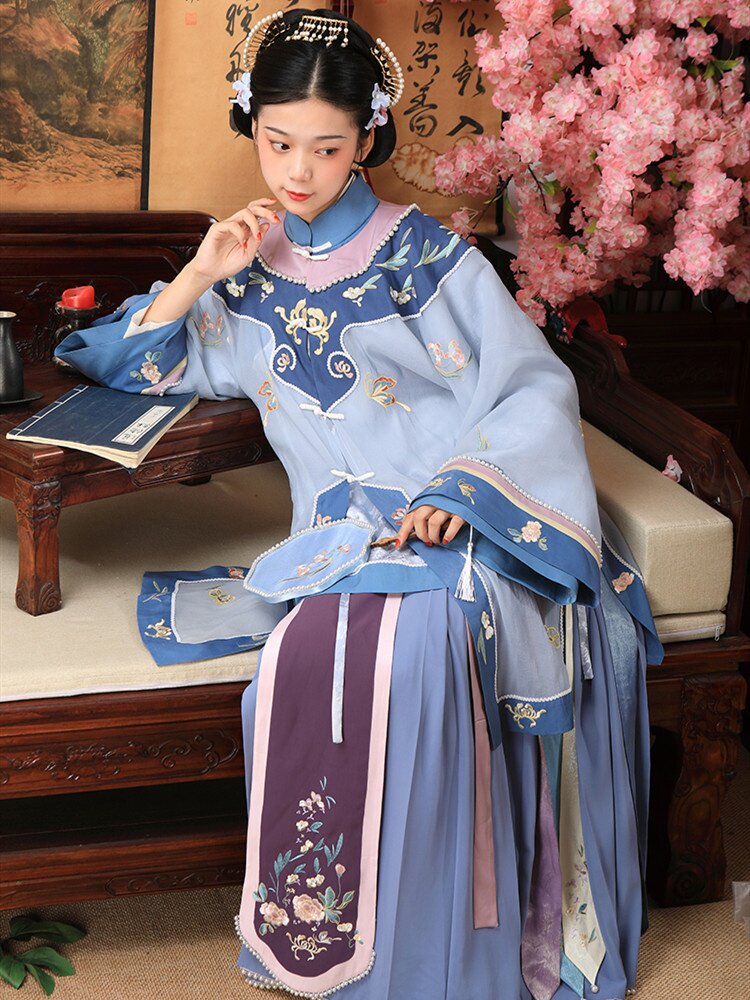 刺绣苏幕遮清汉女装对襟直袖衫全凤尾四件件套汉服