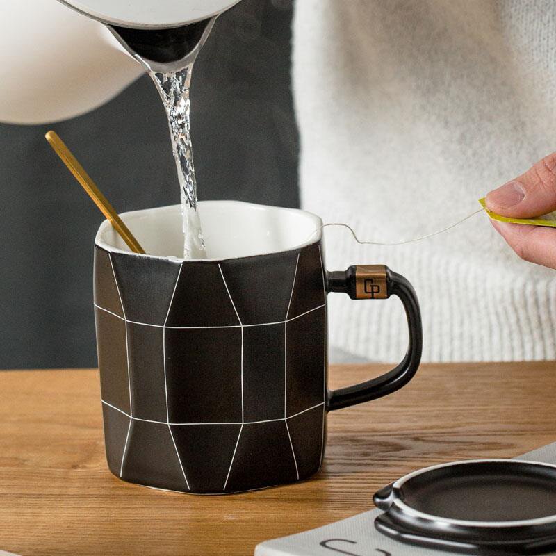 情侣杯子北欧风格喝水杯女性时尚上班陶瓷杯带盖北欧风格水杯女办