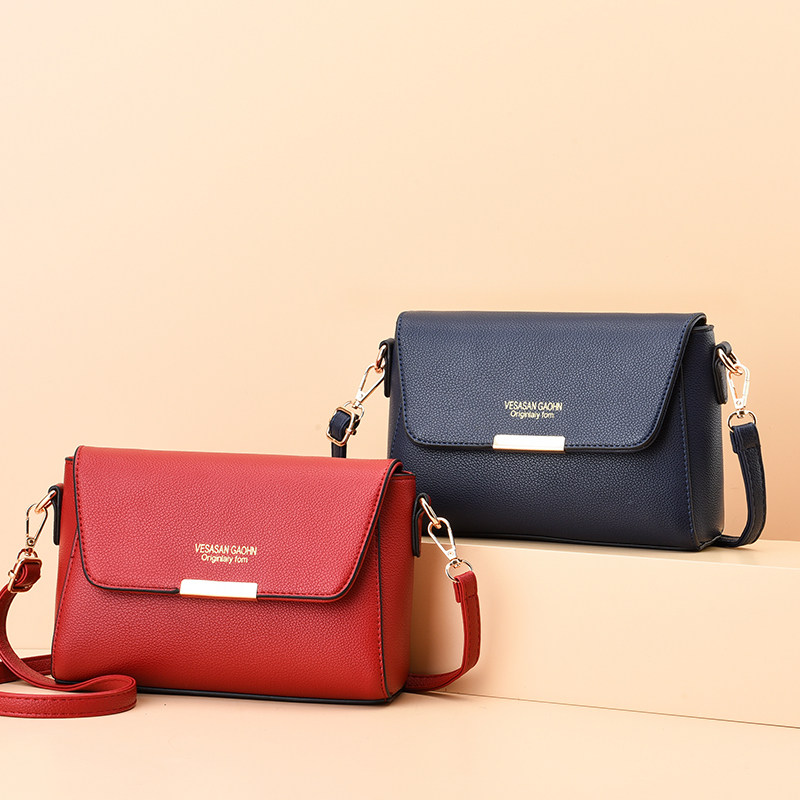 包包女2021新款潮单肩包软皮小包夏季百搭质感女士斜挎包轻便女包