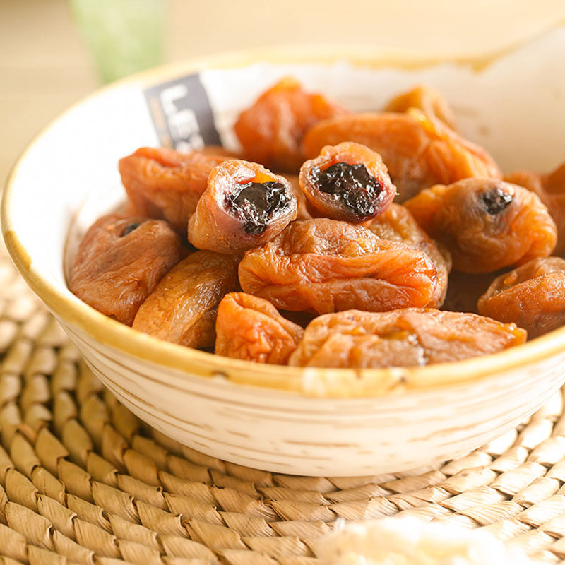 葡萄梅子500g爆浆夹心无核果脯蜜饯网红零食梅类制品