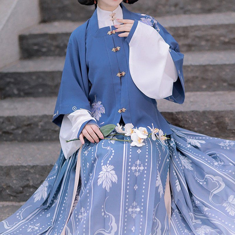 明制汉服女薄款南城开枫花渡对襟方领半臂披秋冬民族服装