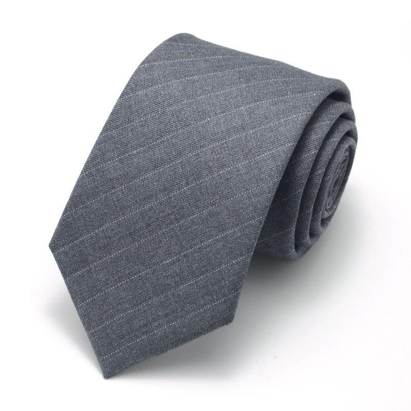 年轻时尚潮男绅士休闲正式西装礼服领带条纹格子7cm宽版灰色领带