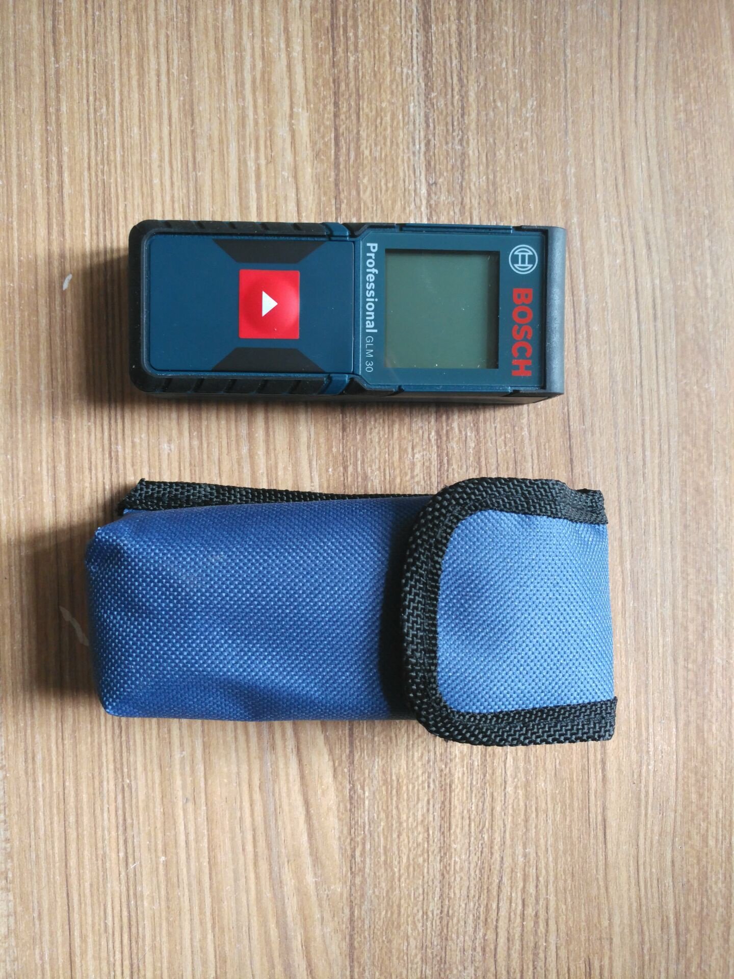 博世激光测距仪50米glm500测量量尺glm50c蓝牙40米测距仪