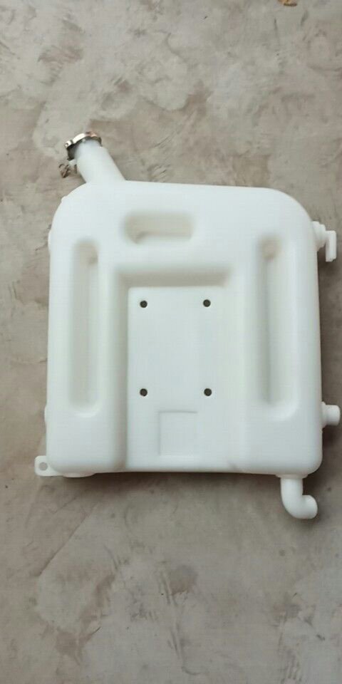 水箱新品华菱之星汉马副大货车散热降温加厚汽车水箱