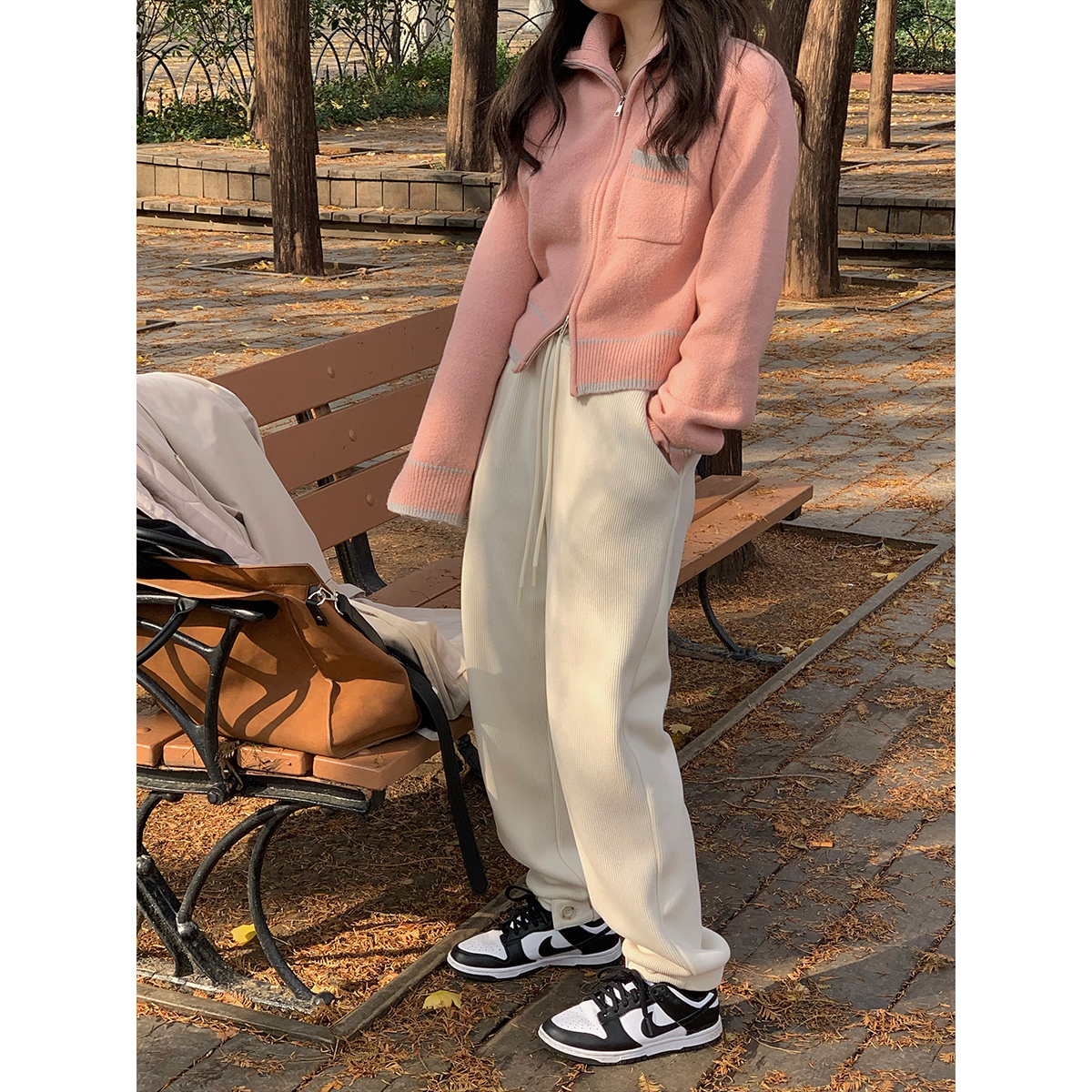 只只oneof白色休闲卫裤女秋冬季小个子百搭哈伦休闲裤